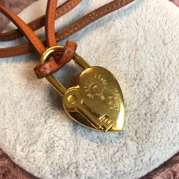 Hermès leather chain Necklace / ❤️pendan - Picture 2 of 9